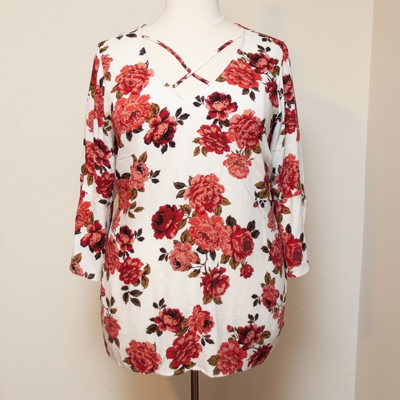 torrid Tops - Torrid Ivory Floral Split Bell Crepe Blouse Size 3